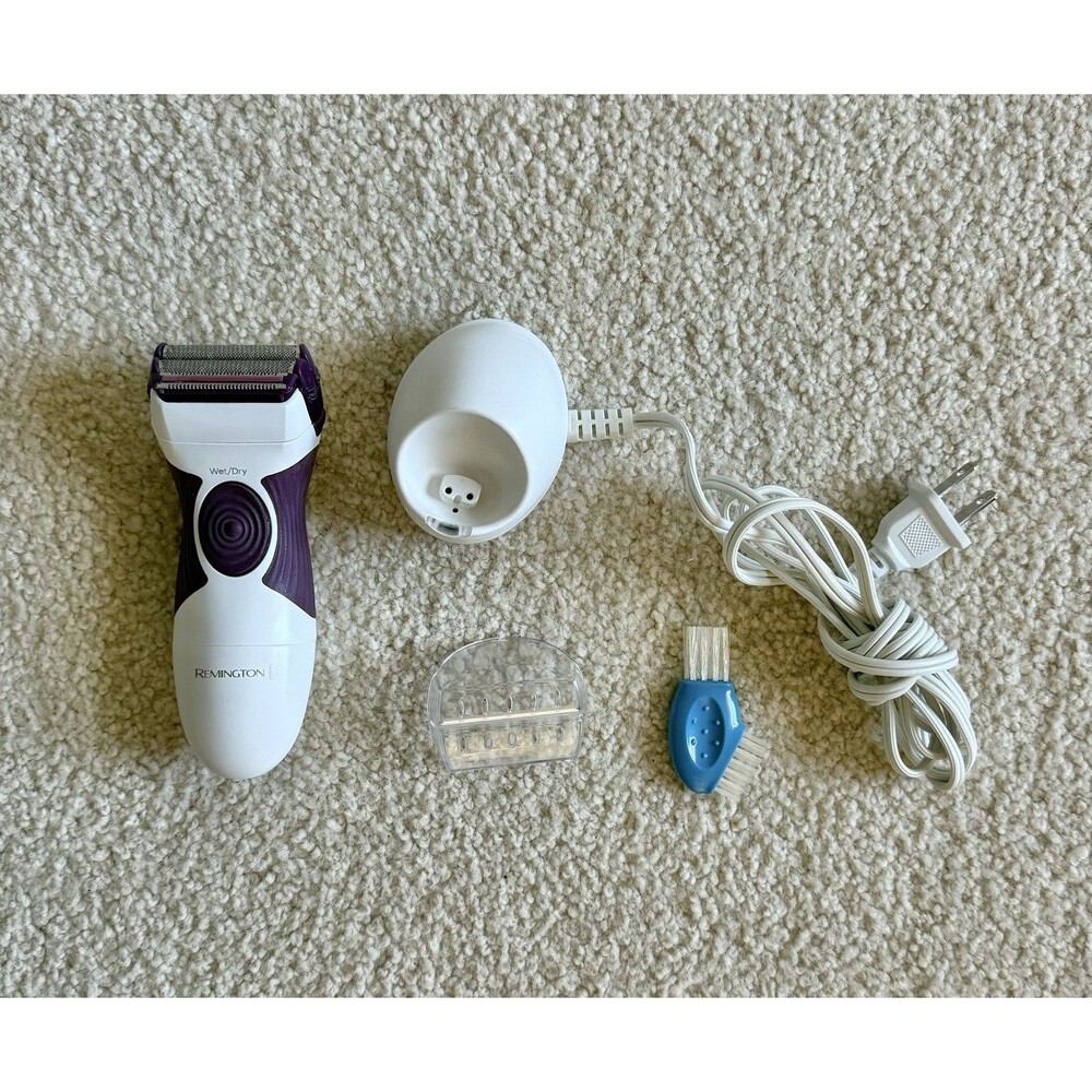 Remington Smooth & Silky Rechargeable Wet/Dry Shaver WDF-1500C w/Charger TESTED